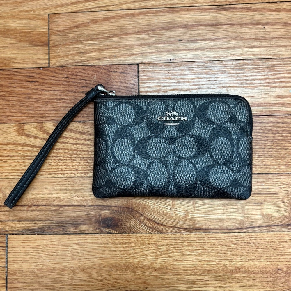 COACH Black Corner Zip Wristlet